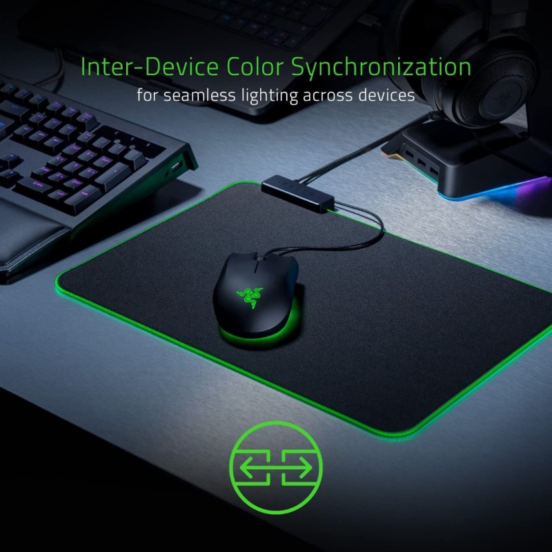 Razer Goliathus Chroma Soft Gaming Mouse Mat Powered by Razer Chroma Black Razer Goliathus Chroma Soft Gaming Mouse Mat Powered by Razer Chroma Black